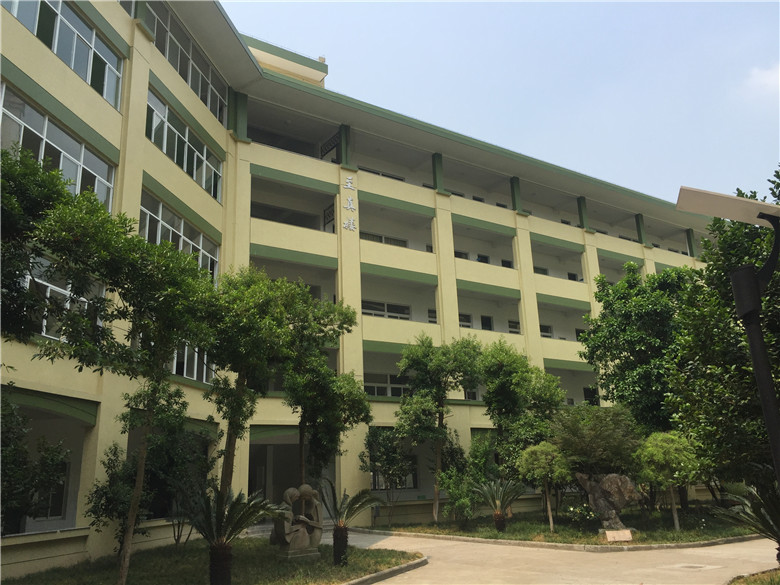 宁波市春晓中学
