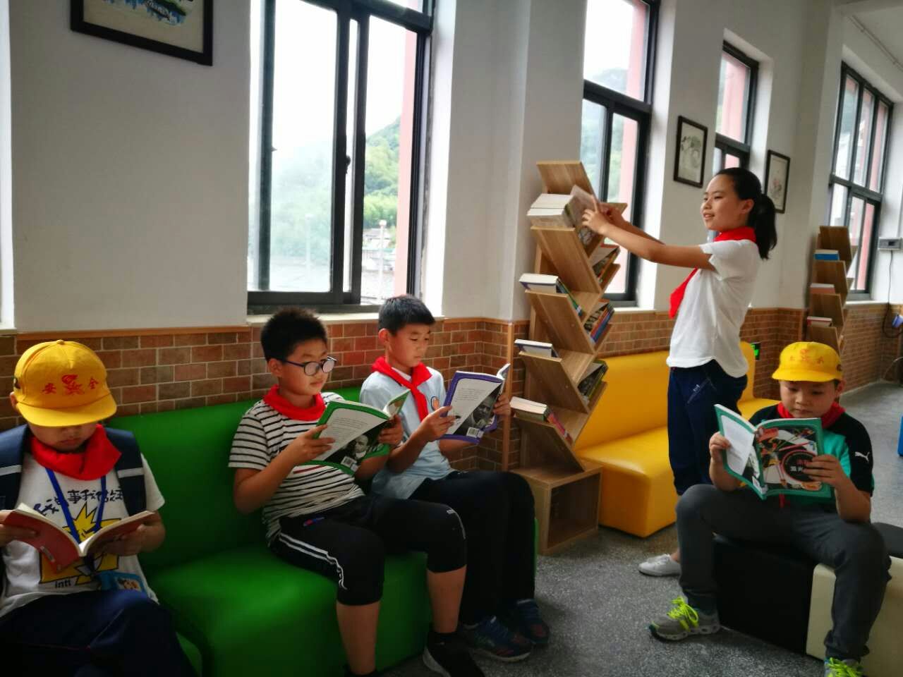 天童小学:尤是书香醉人意