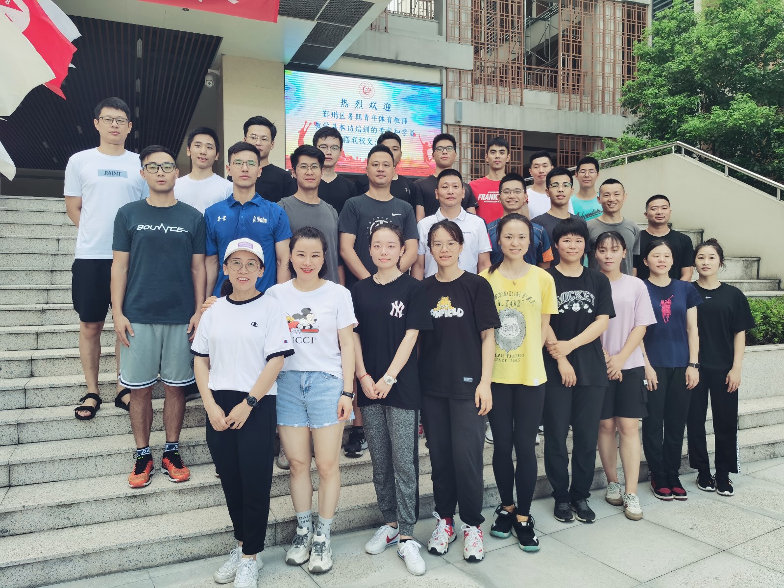 2f8cadf08abcd71335e88be50db502b.jpg